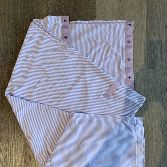 Lululemon Vinyasa Scarf Lavender Striped  EUC - Picture 4 of 7